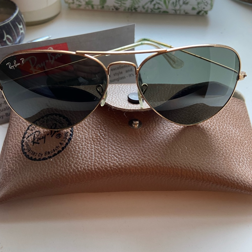 Vintage ray ban sunglasses 🕶
